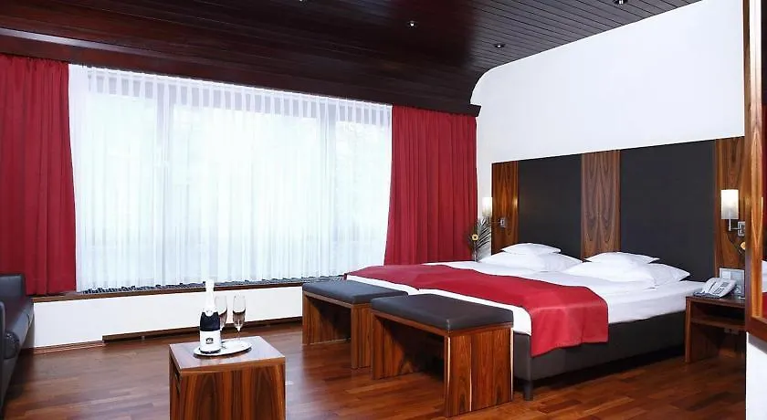 Hotel Stuttgart 21 3*,